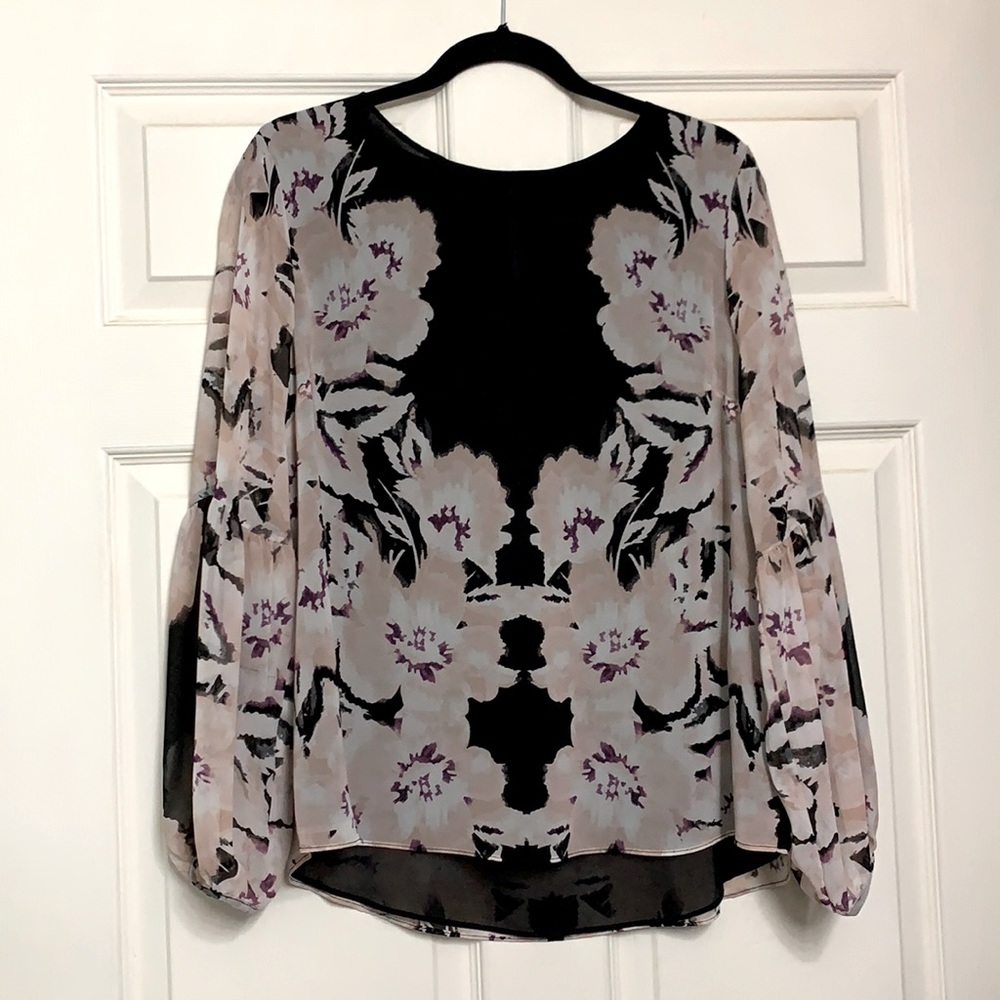 Calvin Klein peasant sleeve floral blouse; Size M (GUC)